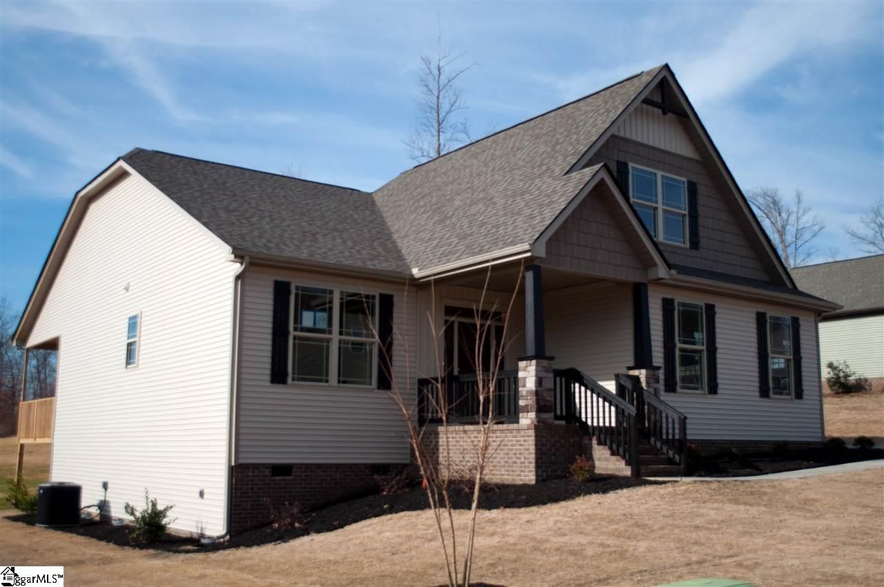 Property image 1 at 125 Amber Oaks Drive, Greer, SC 29651