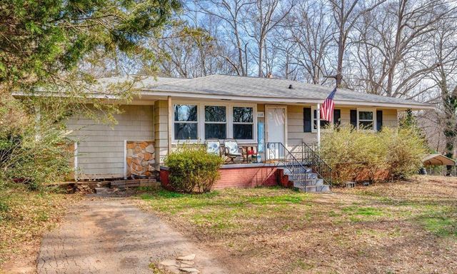 112 Pineview Drive