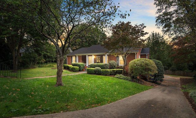 414 Longview Terrace