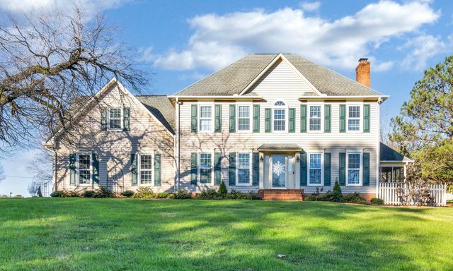 124 Wood Creek Drive