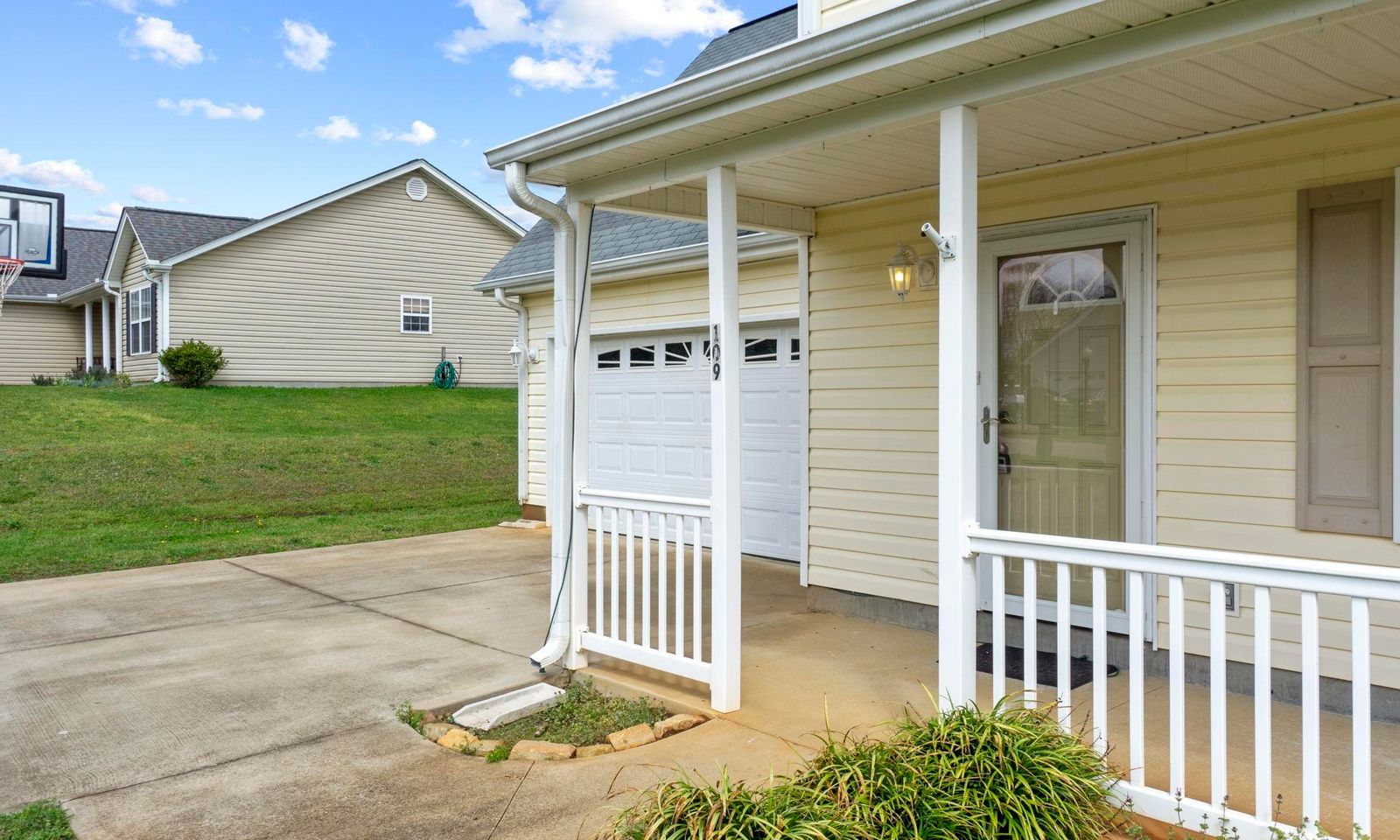 Property image 2 at 109 Marah Lane, Greer, SC 29651