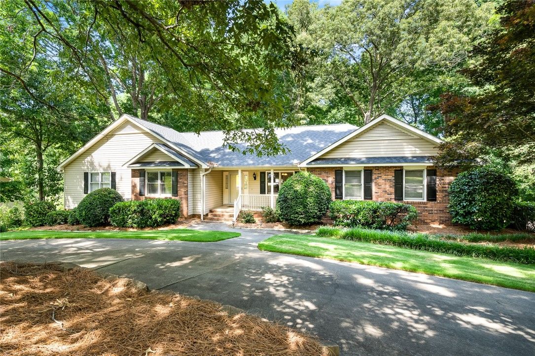 Main image of property at 220 Northridge Drive, Anderson, SC 29621