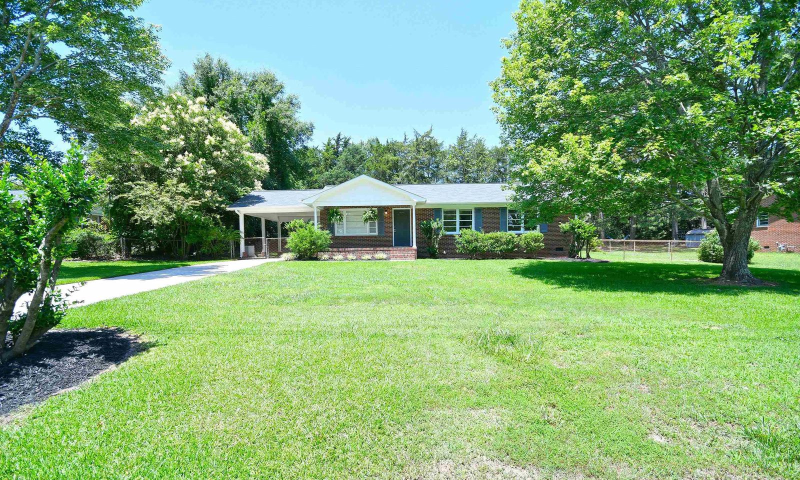 Property image 2 at 158 Woodridge Circle, Greenville, SC 29607