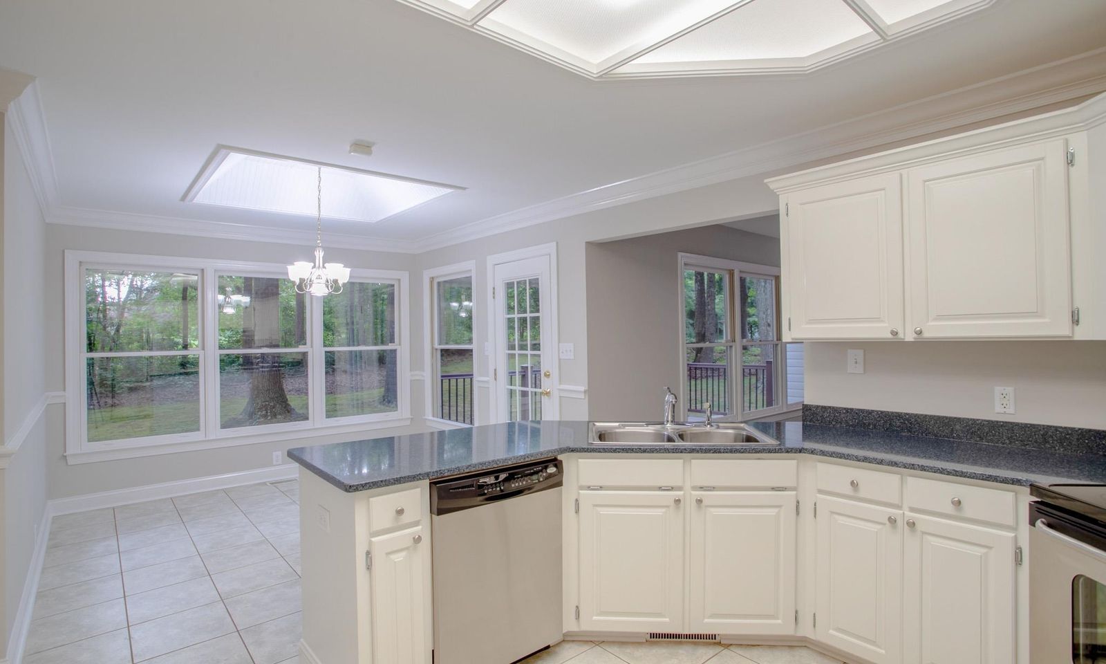 Property image 5 at 110 Robin Road, Simpsonville, SC 29681