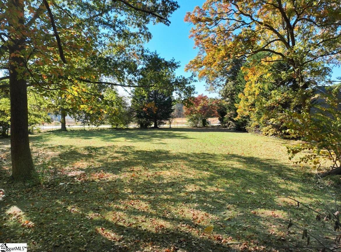 Property image 5 at 3 Mapleton Drive, Greenville, SC 29607