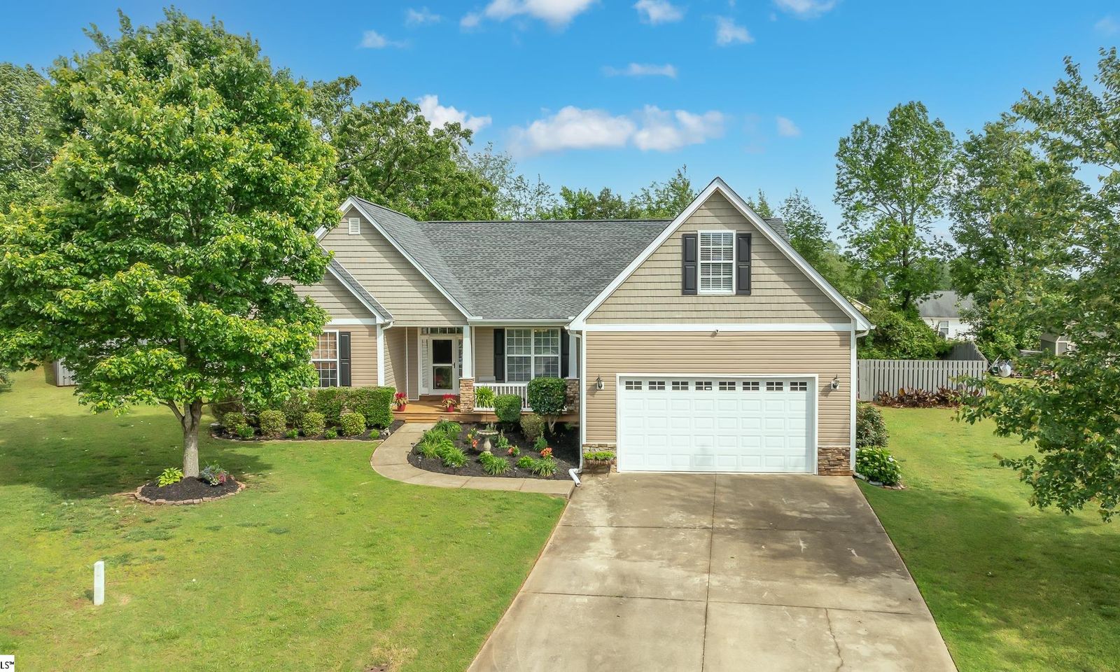 Property image 1 at 406 Eckley Court, Greer, SC 29651