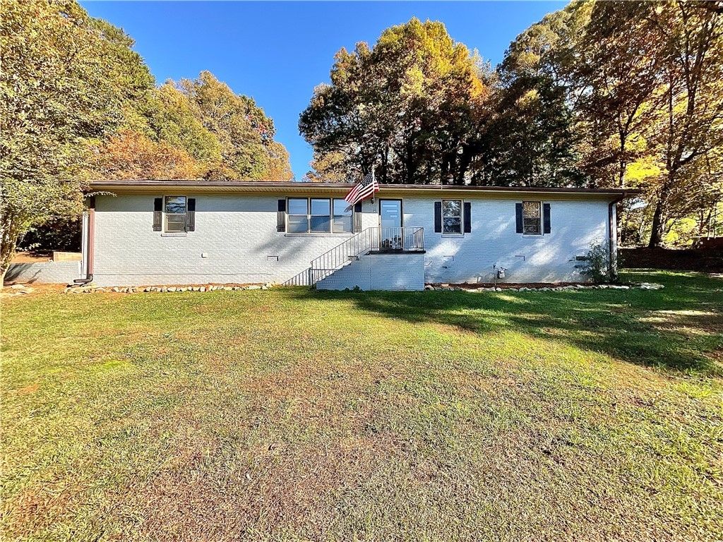 Main image of property at 426 Forest Acres Circle, Walhalla, SC 29691