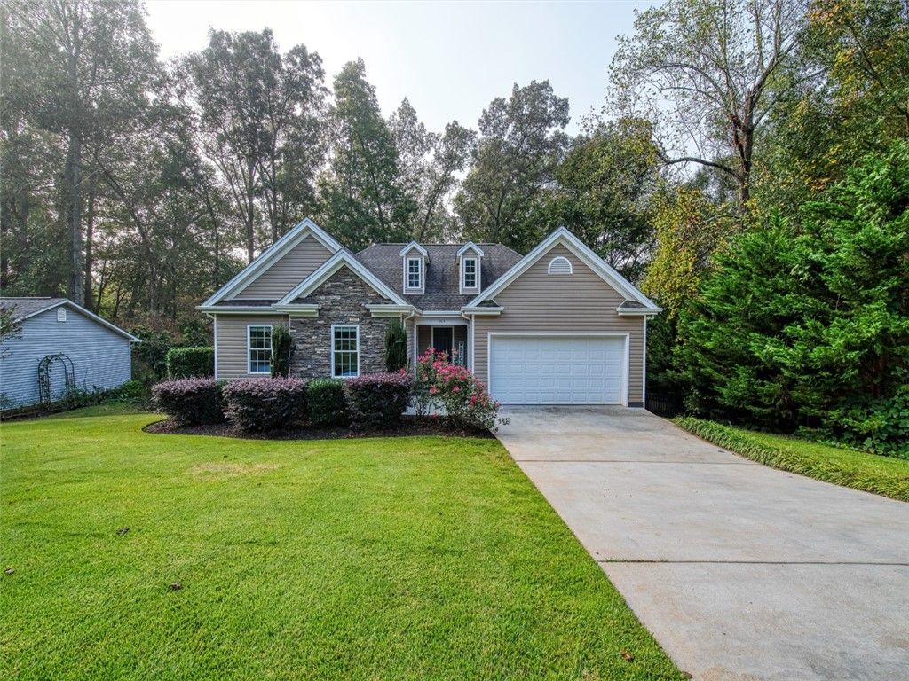 Property image 1 at 205 Westminster Drive, Pendleton, SC 29670