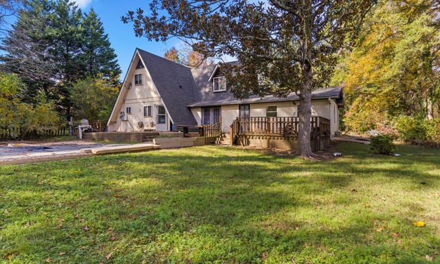2 Brookwood Court