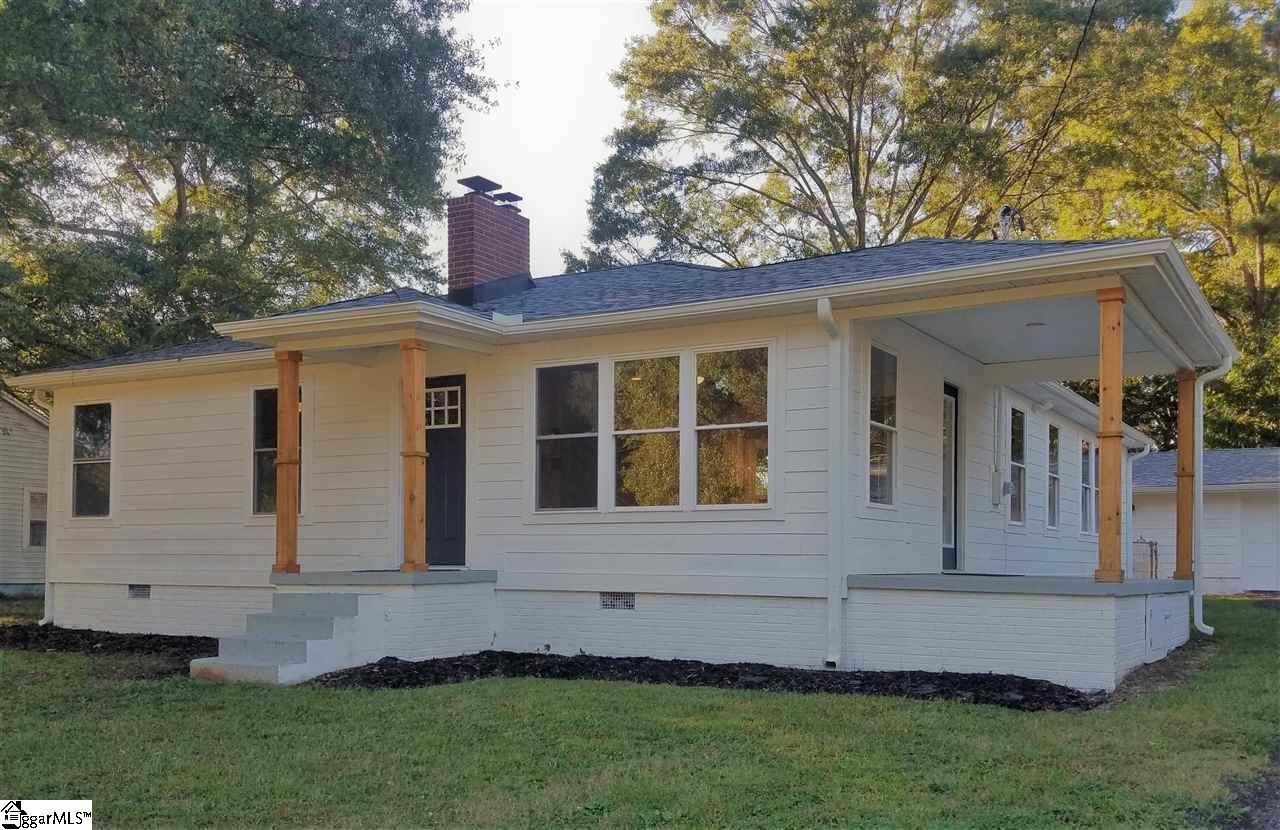Property image 2 at 109 Todd Circle, Simpsonville, SC 29681